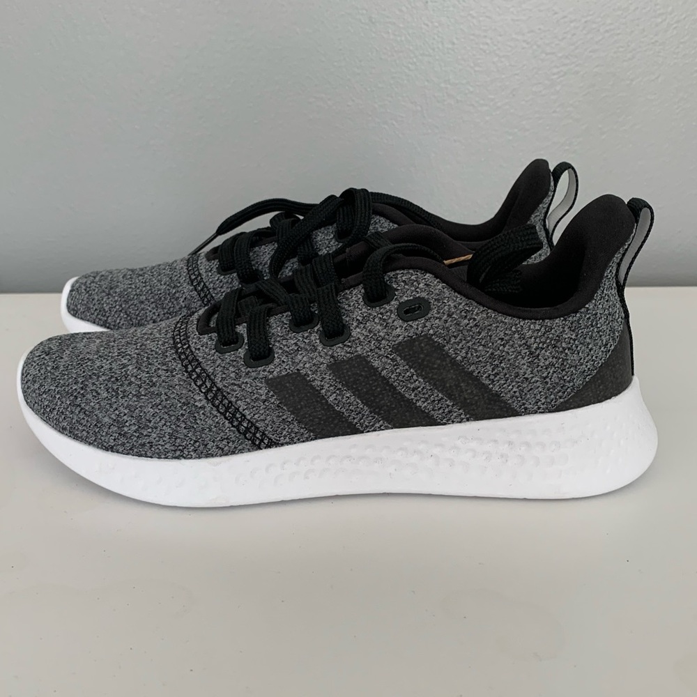 NWOT Adidas Cloudfoam Black and Gray Sneakers Sz 6